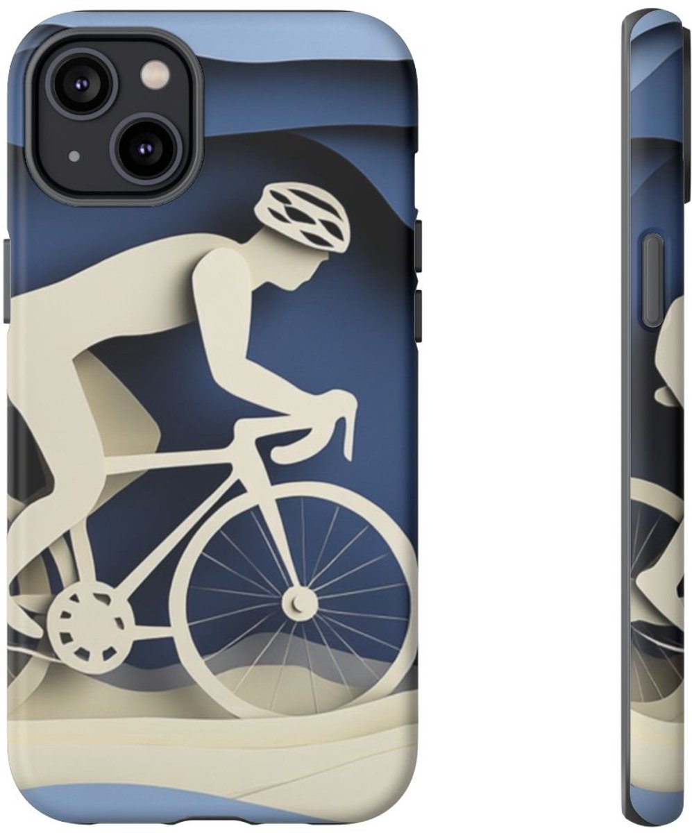 Papieren Fietser in Blauwe Landschap – Telefoonhoesje Geschikt voor iPhone 14 Plus
