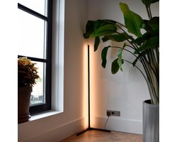 Calex Slimme LED Vloerlamp - Wifi Hoeklamp Staande Lamp - Sfeerverlichting Dimbaar RGB en Wit Licht - App en afstandsbediening