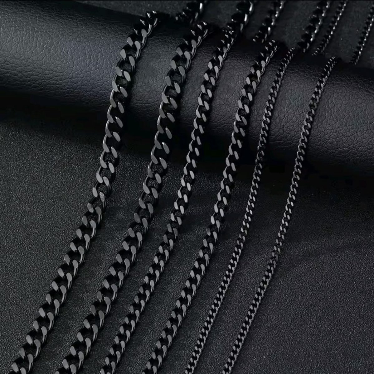 Strakke en Stoere RVS ketting – 50cm - 7mm – Smartkabel.nl - Tijdloos - zwart