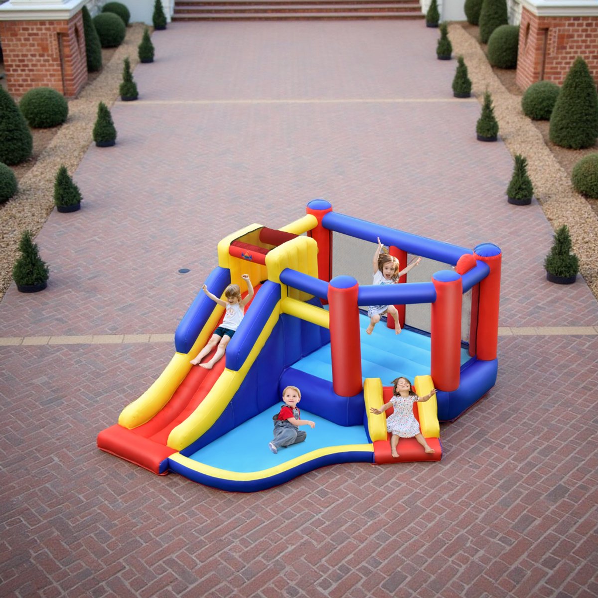 Industrialhome Opblaasbaar Springkasteel XXL - 383x313x182 - Industrialhome - €780,00