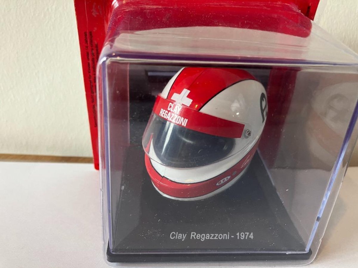 Spark Models - Helm - F1 - Clay Regazzoni - 1974 - 1:5