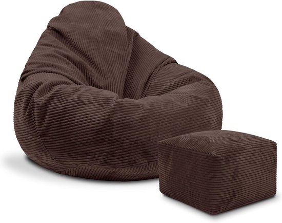Pouf poire marron et repose-pieds en velours côtelé, sur fond blanc.