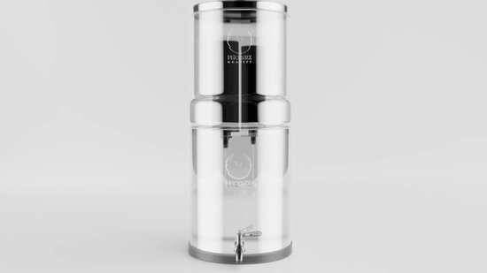 Phoenix Gravity 6 liter waterfilter met de boven- en onderkamer op elkaar, tegen een neutrale achtergrond
