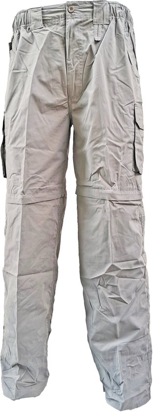 Lichtgrijze afritsbare outdoorbroek met cargozakken op de dijen en een elastische tailleband.