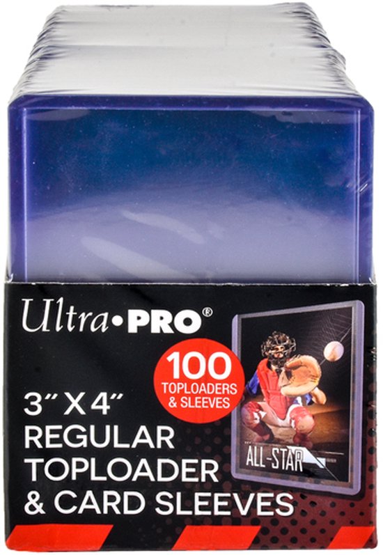 Zijkant van een doos met 100 Ultra Pro toploaders en sleeves van 7,6 x 10,2 cm, met een afbeelding van een honkbalspeler.