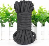 SM touw, bondage touw. Kan voor veel SM-activiteiten worden gebruikt. Iets rekbaar en comfortabel. 5 meter lang, zwart.