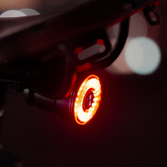 Lightyourbike ® ULTRA 2000 & BRAKE SET – Fietsverlichting – 2.000 Lumen - Fietslamp & Powerbank 10.000 mAh - Fietsverlichting Mountainbike & Racefiets — afbeelding 5