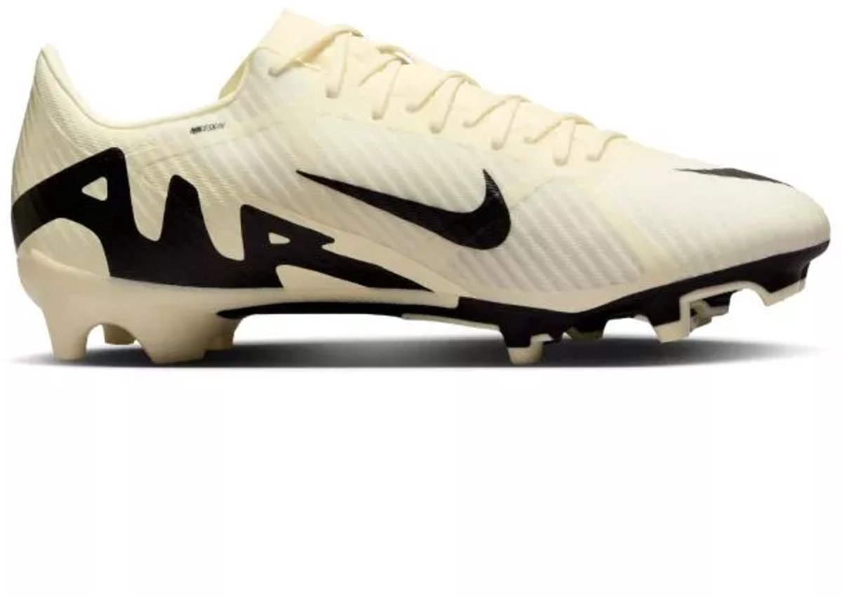Nike Zoom Vapor 15 Elite FG voetbalschoen in geel/zwarte kleur, maat 38, limited edition, zonder deksel op de doos.