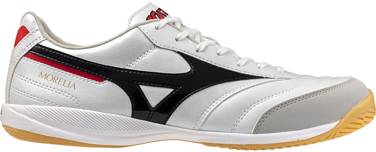 Mizuno Morelia Sala Pro in wit, EU 44, met zwart en rood accent, ontworpen voor flexibiliteit en een barefoot gevoel.