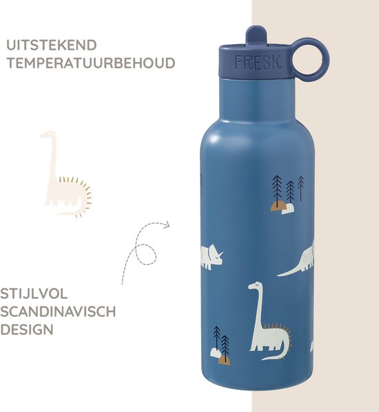 Blauwe waterfles met dinosaurussen en bomen print. Met tekst 'Stijlvol Scandinavisch Design'.