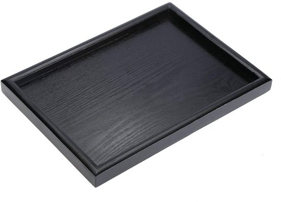 Zwart houten dienblad, schuin van bovenaf gezien, met zichtbare houtnerf.