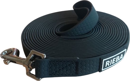 Rieba® Hondenriem 10 meter PVC – Hoge Kwaliteit - Stijlvol & Zeer Sterk - Lange Lijn - Trainingslijn – Sleeplijn – Speurlijn - Hondenlijn – Looplijn – Riem Hond - Voor Training en Wandelen – Fijn in de Hand - 2 cm Breed – PVC – Zwart