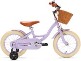 Lila kinderfiets met bruin zadel, bruine handvatten en een bruin rotan mandje voorop.