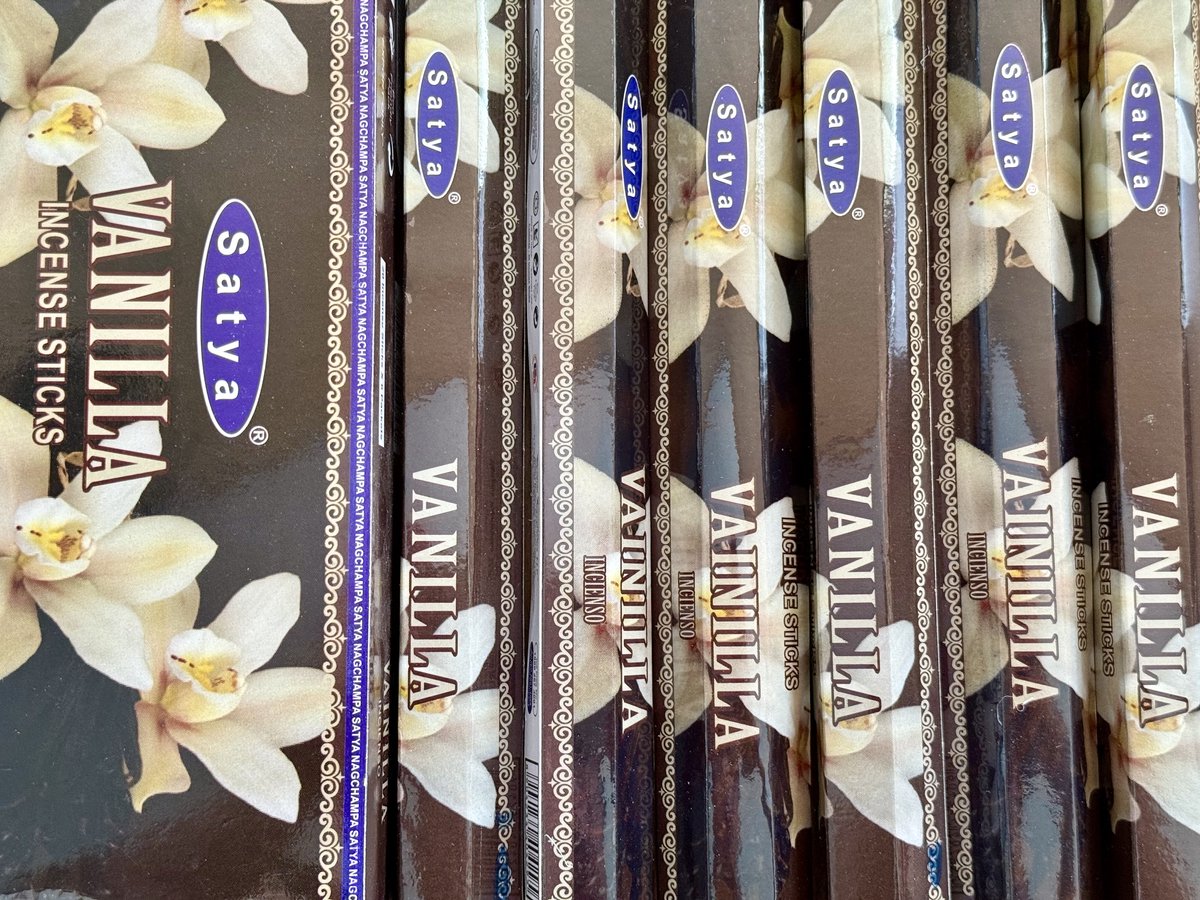 Satya wierook Satya vanilla 20incese sticks x 6 Packet bruin