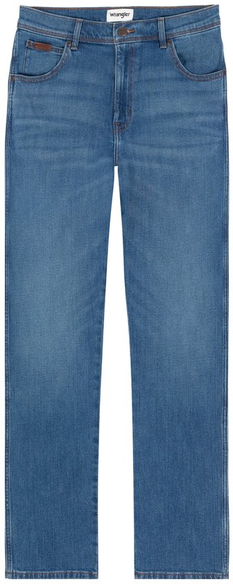 Blauwe Wrangler Texas Sweet Talker jeans met bruine logo patch.