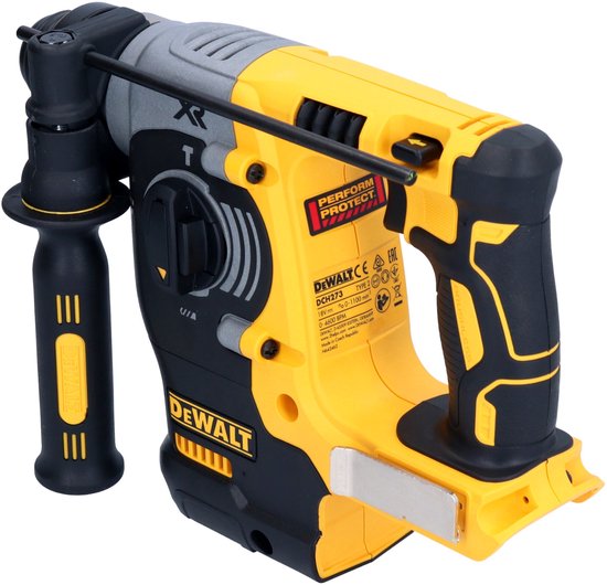 Gele en zwarte DeWalt accuhamer met XR-aanduiding, van de zijkant gezien met "PERFORM PROTECT" sticker.