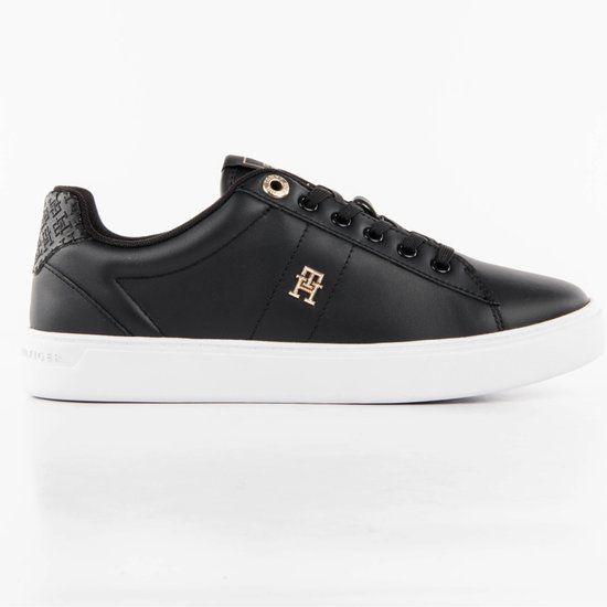 Monogram | bol