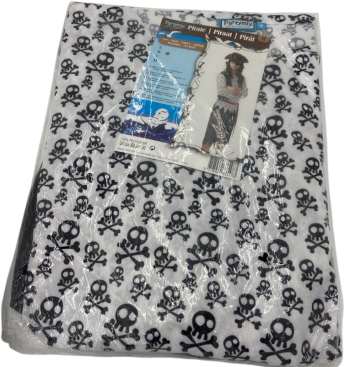 Sexy Piraat Verkleedset – Zwarte Gerafelde Broek, Doodskop Shirt & Rode Riem