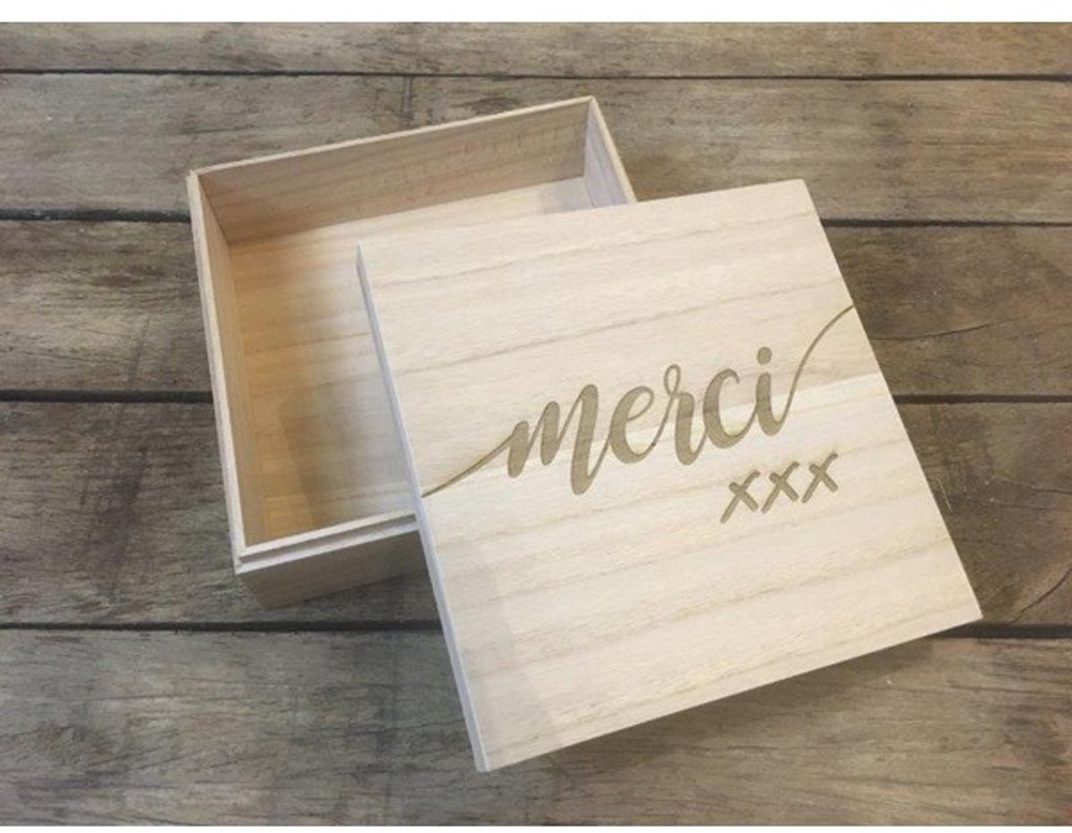 Dotti Houten Vierkante Doos "Merci xxx" (20,8 x 20,8 x 7,2 cm)