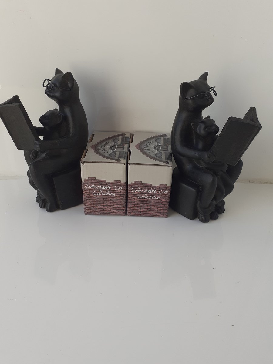 Katten beeld katten boekensteunen zeer schattig 16 x 10 x 7 cm x2