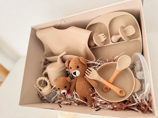 The Baby Supply Bear & Bites Cadeaubox – Luxe Kraamcadeau Serviesset Bruin met Knuffelbeer & Babyservies — afbeelding 3