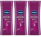 Vaseline Mature Skin Bodylotion - Voordeelverpakking 3 x 400 ml