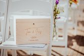 BolleToet houten enveloppenkist met naam en slotje - enveloppendoos bruiloft