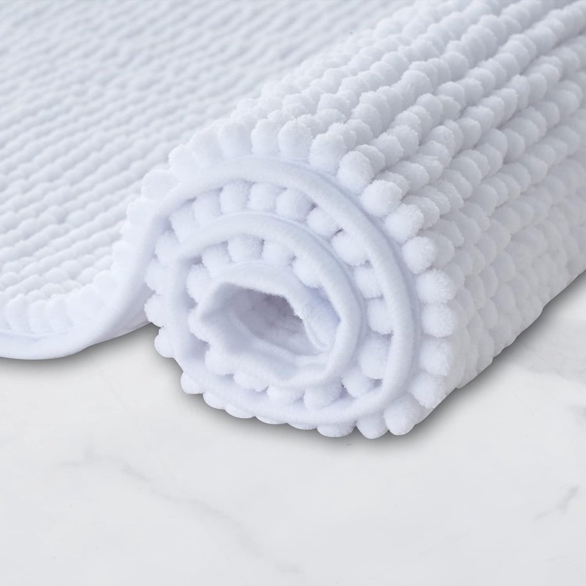 Badmat Anti-Slip av soft Chenille | Super absorberend en machinewasbaar | Te combineren als badmat set | Voor de badkamer, douche, bad of als WC mat | Wit - 45x45 cm