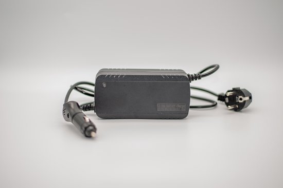 Accu Oplader 12V 5A voor LiFePO4 accu