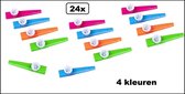 24x Kazoo assortie kleuren - mirlitons - Muziek festival thema feest party fun Muziekinstrument