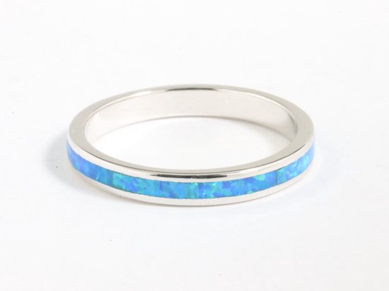 Fijne zilveren ring met Australische opaal - maat 21