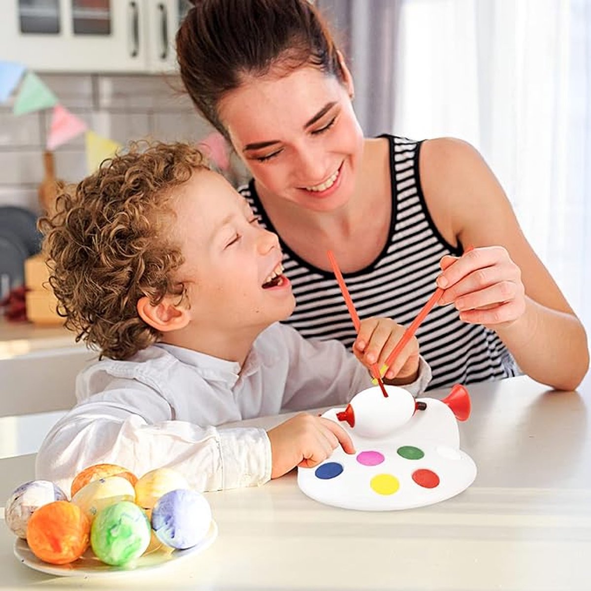 Jeu de Peinture DIY - ZGEER - Oeufs de Pâques - 8 Couleurs - Pour Enfants - 3 Ans et Plus Jeu de Peinture DIY - ZGEER - Oeufs de Pâques - 8 Couleurs - Pour Enfants - 3 Ans et Plus