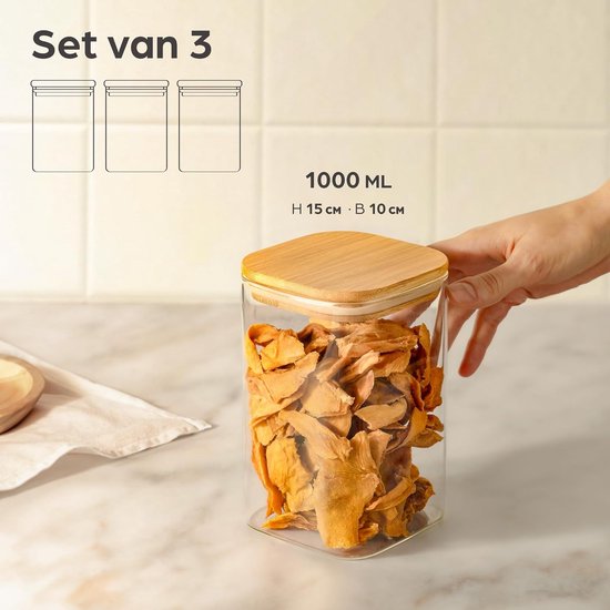 Run don’t walk to Action 😍, Ik zag dat de viral voorraadpotten met ribbel weer op voorraad waren maar deze keer niet met een ronde pot en deksel maar vierkant. Te leuk zijn ze! Ik heb ze zelf dus al