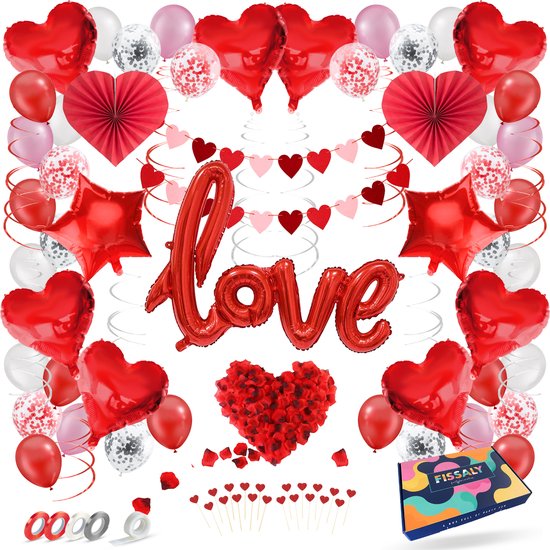 Un ensemble complet de ballons rouges, roses et argentés, y compris des ballons "love", des cœurs et des étoiles.