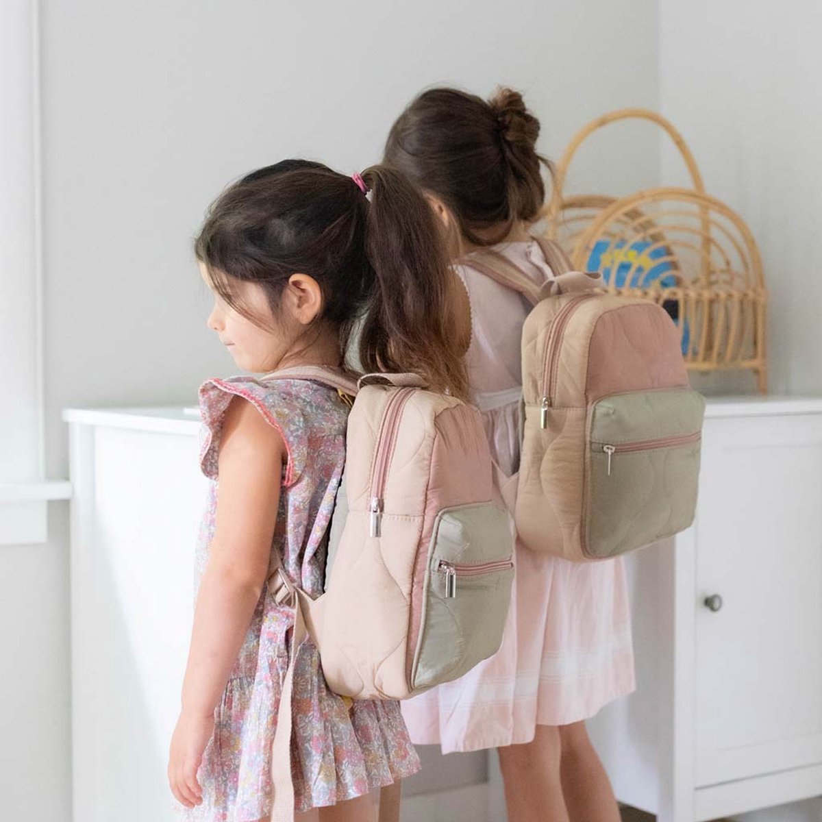 Viquel - Rugzak Voor Kinderen Cuddle - Kleuterschool Of Wieg Van Zacht Materiaal 1 Vak Met Ritssluiting Roze Haas
