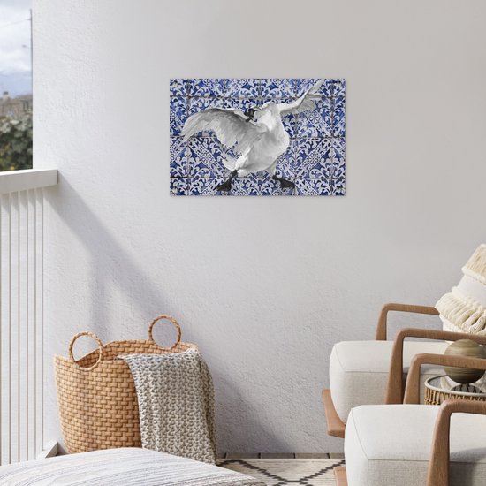 Tuinposter 60x40 cm - Tuindecoratie Zwaan - Kunst - Delfts blauw - Schilderij - Oude meesters - Poster voor in de tuin - Buiten decoratie - Schutting tuinschilderij - Tuindoek muurdecoratie - Wanddecoratie balkondoek