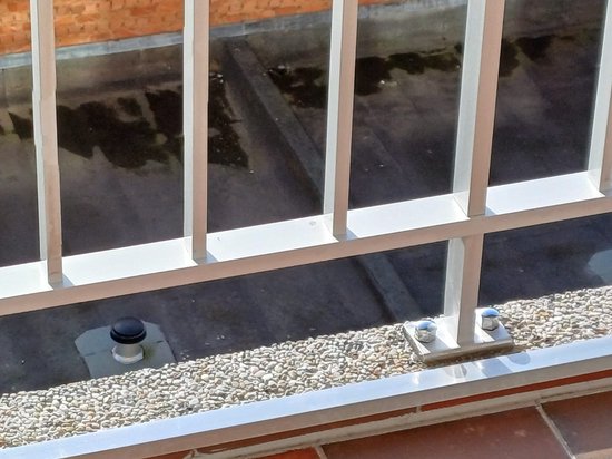 AluGlans - Aluminium profiel reiniger - 1 liter - Onderhoud - Kleurhersteller