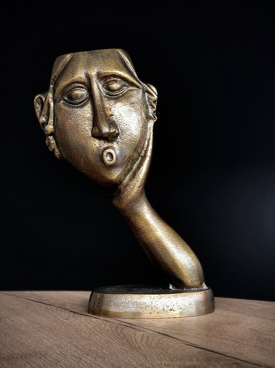 Masker goud 32 cm hoog - Metallic - Interieur - Decoratief beeld - Decoratie - Voor binnen - Cadeau - Geschenk - Verjaardag - Kerst - Nieuwjaar
