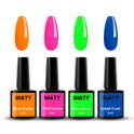 Vier neonkleurige nagellak flessen (oranje, fuchsia, groen, blauw) en vier bijpassende nagelkleuren.