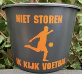EK / WK Voetbal cadeau emmer - Nederland - EK of WK juich Niet storen ik kijk voetbal - Bierkoeler - Bucket Oranje - auto wassen - Vaderdag - cadeau Kado - Verjaardag - Feest - Partij Partijtje - Feesten - Schoonmaken - Vieren - Feestelijk Tuinieren