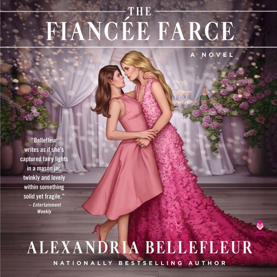 Boek 'The Fiancée Farce' met twee vrouwen in roze jurken, met op de achtergrond een feestelijke setting.