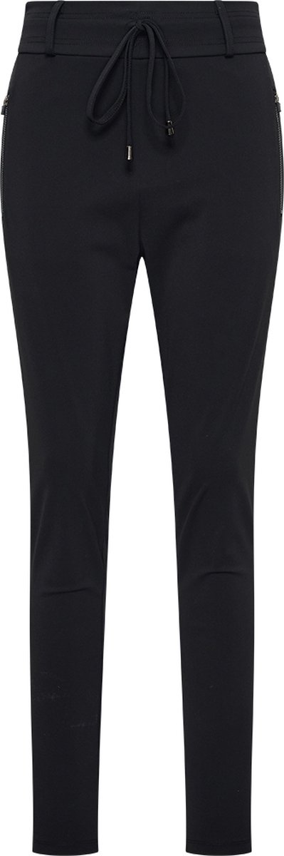 Mylady Travel Broek Jimy(ML05-475-1417) Black Maat M,De broek valt ruim, we adviseren een maat kleiner.stofsamenstelling 84% polyamide 16% elastaan , Een duurzame, kreukvrij, snel droog. wassen 30°C - niet in droger , comfort van stretch