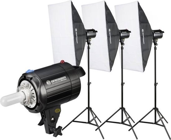 Foto: Bresser studio flitsset brm 300am 3 x 300w incl 3 softboxen met statief