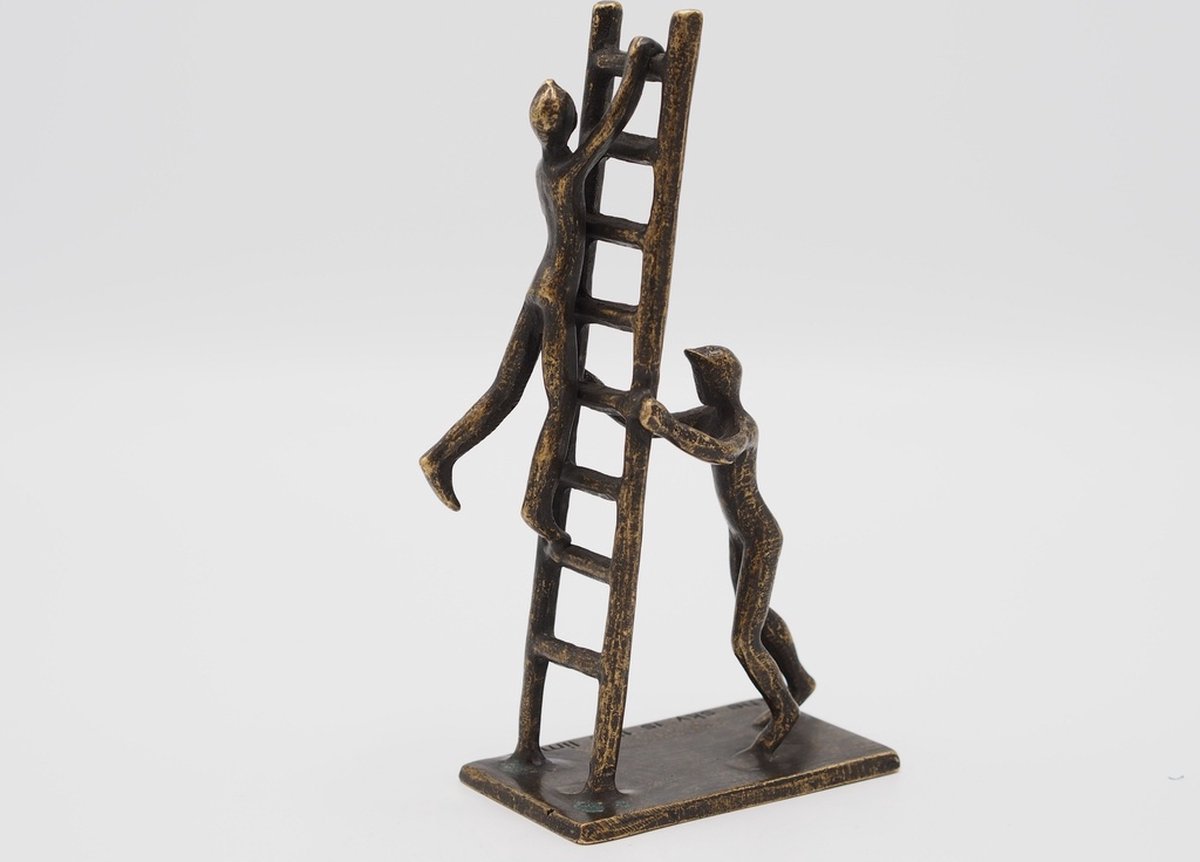Brons beeld - The sky is the limit - relatiegeschenk - Bronzartes - 20 cm hoog