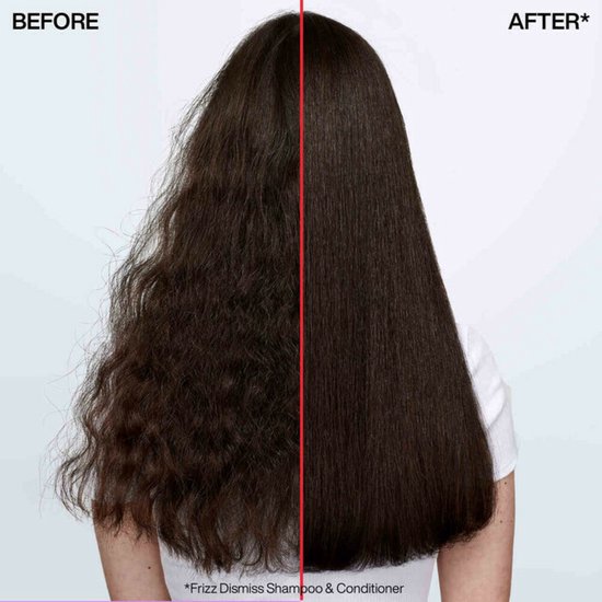 Photo avant/après de cheveux brun foncé. À gauche, crépus ; à droite, lisses. Avec "Frizz Dismiss Shampoo & Conditioner".
