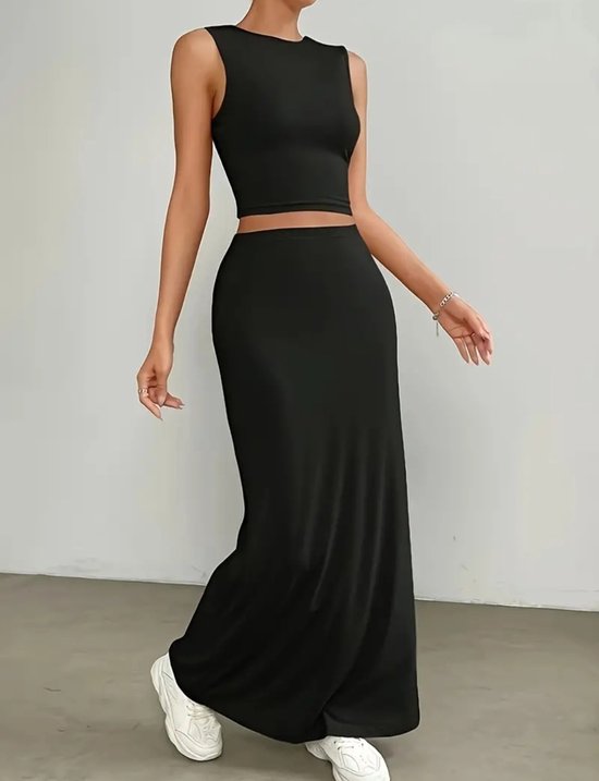 2 delige sexy corrigerende elegante sportieve zwarte stretch outfit top en rok maat M