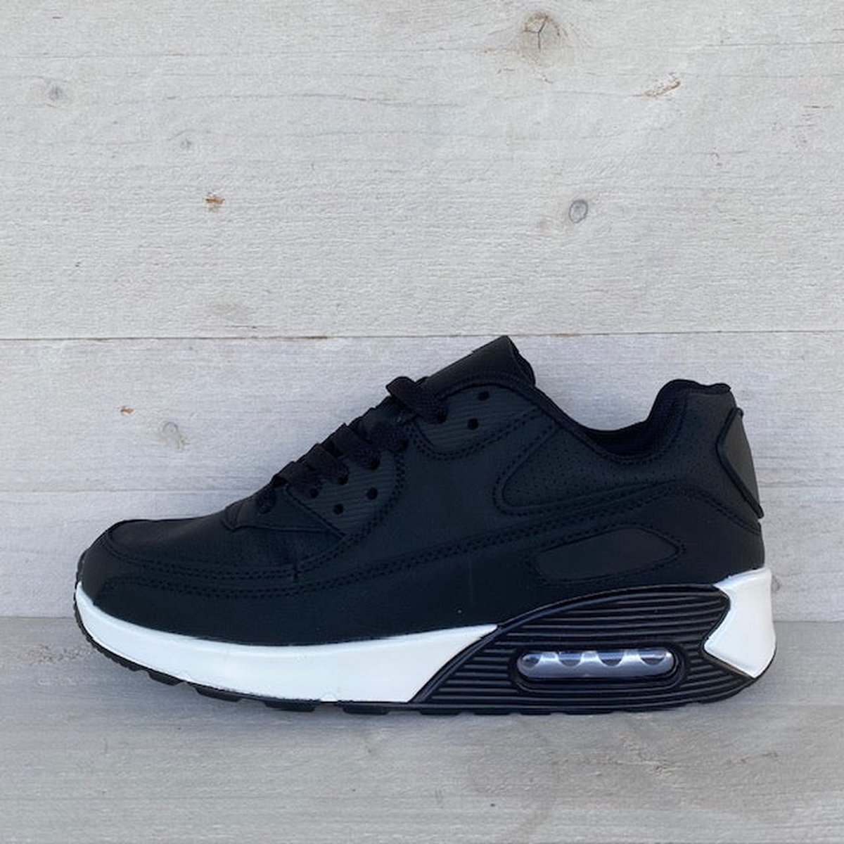 Gave air sneakers zwart wit (maat 36 t/m 45) 39 / Zwart wit