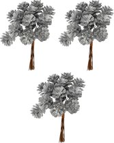 3x Kerststukje instekers bosje van 12 zilveren dennenappels op draad - Kerststukje onderdeken stekers