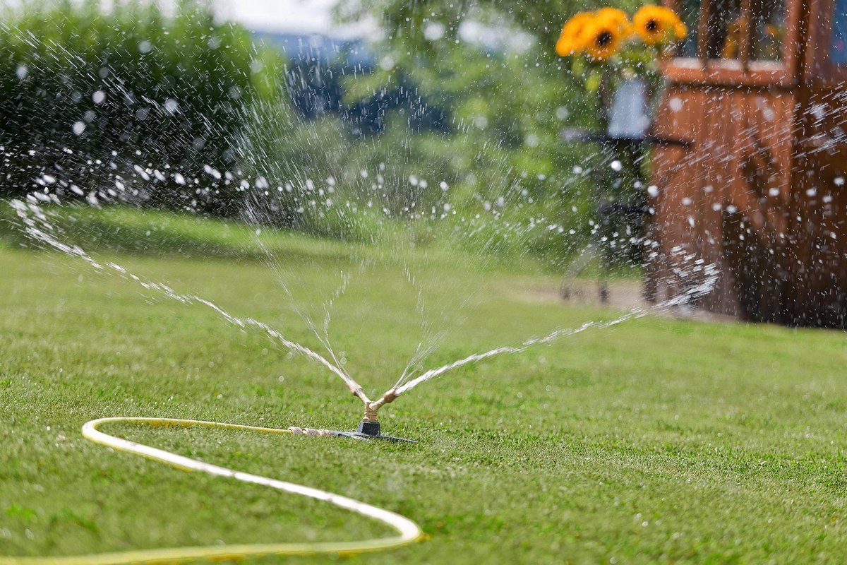Rehau Roterende Cirkelsproeier tot 15 meter - Tuinsproeier 3 arms - Gardena aansluiting