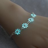 armband Bloemetjes glow in the dark met sieradendoosje